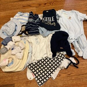 Newborn / 0-3mo baby boy little brother bundle